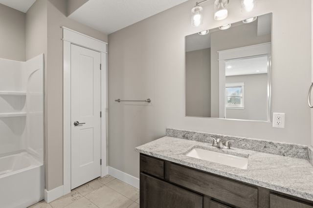 11515 NW 106th Avenue, Granger, IA 50109