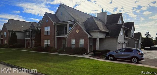 28715 Portsmouth Court, Chesterfield Township, MI 48047