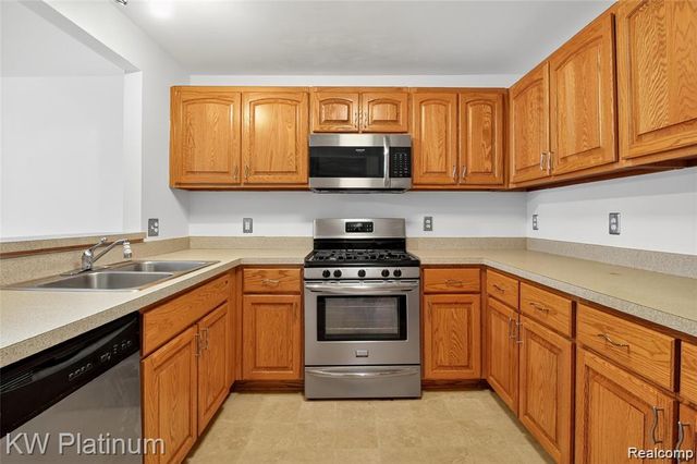 28715 Portsmouth Court, Chesterfield Township, MI 48047