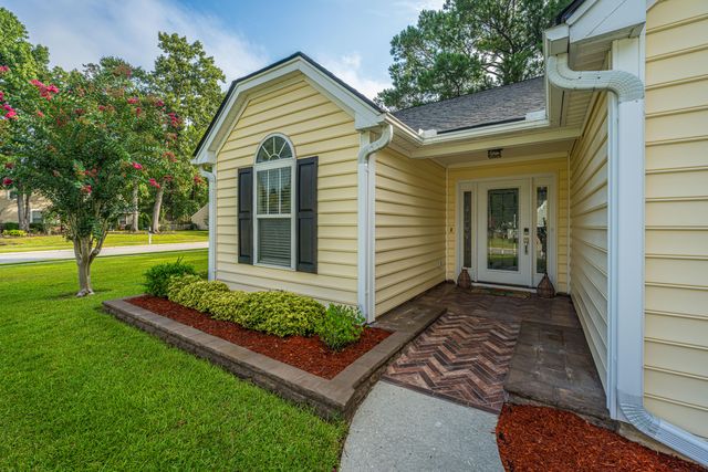 106 Irish Oak Drive, Goose Creek, SC 29445