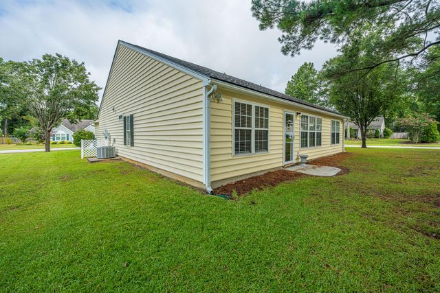 106 Irish Oak Drive, Goose Creek, SC 29445