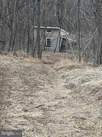 4945 DEER PATH DR, Huntingdon, PA 16652