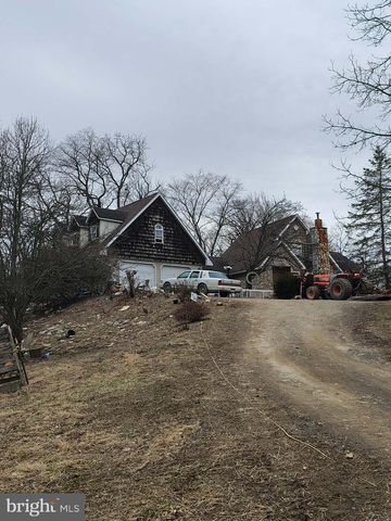 4945 DEER PATH DR, Huntingdon, PA 16652