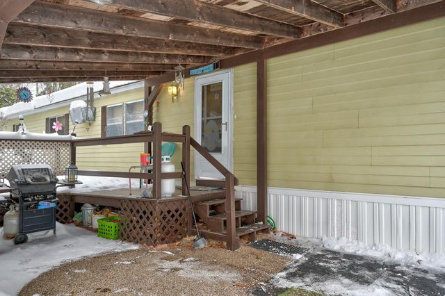 42 Fox Hill Lane, Conway, NH 03818