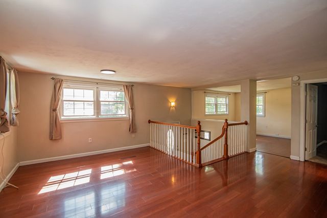 21 Elm Street, Epping, NH 03042