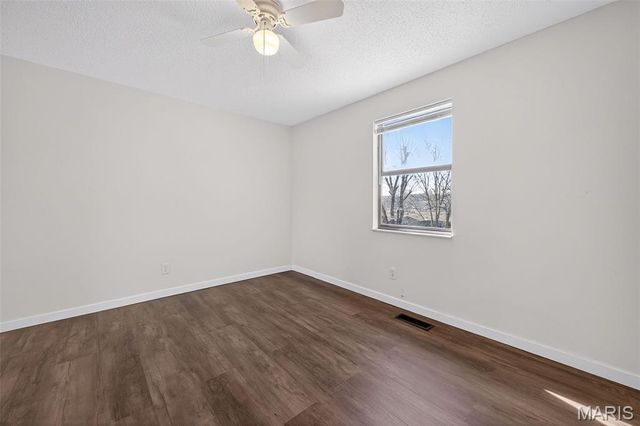 1915 Laverne Drive, Arnold, MO 63010