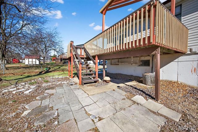 1915 Laverne Drive, Arnold, MO 63010