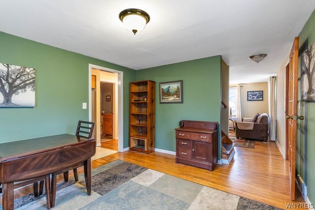 24 Greenmeadow Drive, Orchard Park, NY 14127