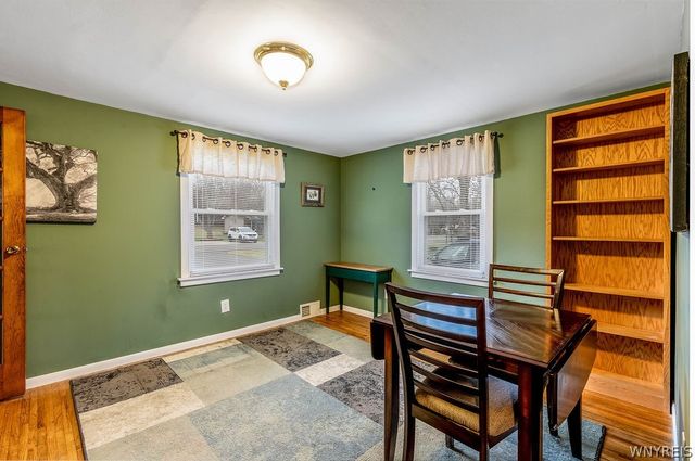 24 Greenmeadow Drive, Orchard Park, NY 14127