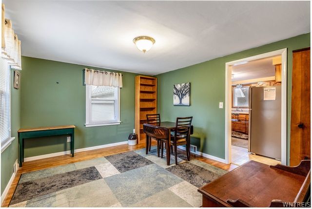 24 Greenmeadow Drive, Orchard Park, NY 14127