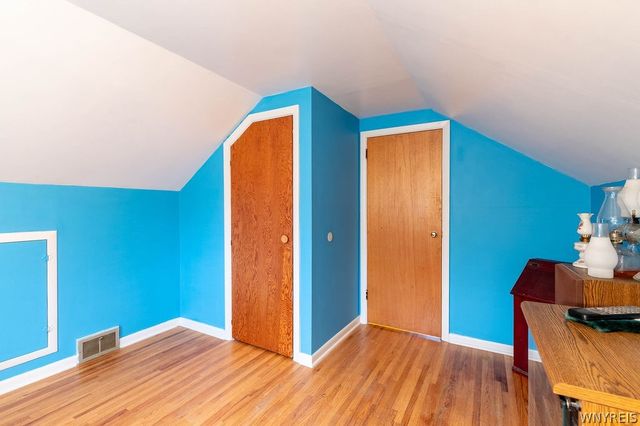 24 Greenmeadow Drive, Orchard Park, NY 14127