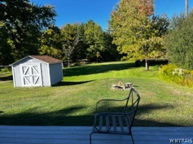 24 Greenmeadow Drive, Orchard Park, NY 14127