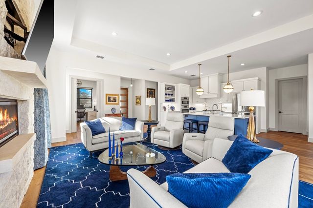 1025 Comanche Hills Dr, Kerrville, TX 78028