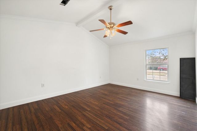 1520 N 7th Street, Tahoka, TX 79373