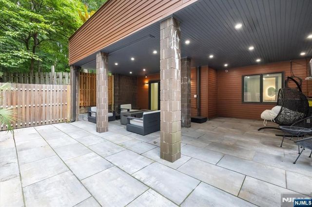 51 Old Quarry Road, Englewood, NJ 07631