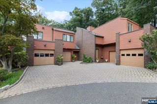51 Old Quarry Road, Englewood, NJ 07631