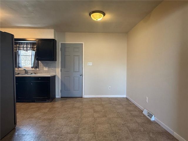 200 S Harrison Street, Oregon, MO 64473