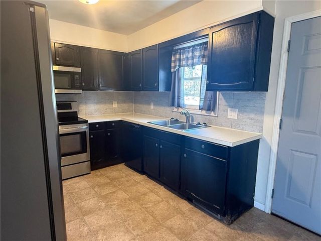 200 S Harrison Street, Oregon, MO 64473