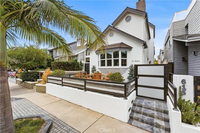 613 9th, Huntington Beach, CA 92648