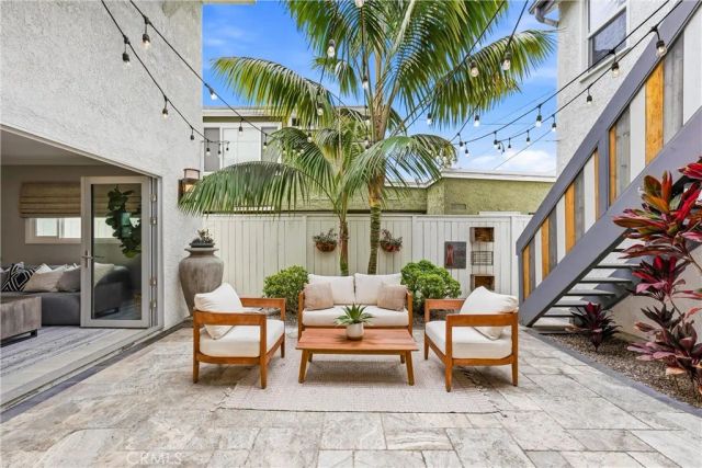 613 9th, Huntington Beach, CA 92648