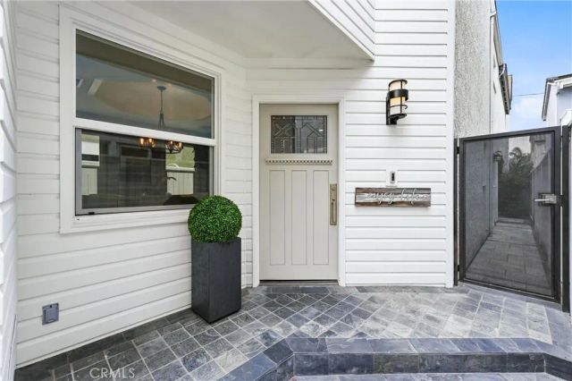 613 9th, Huntington Beach, CA 92648