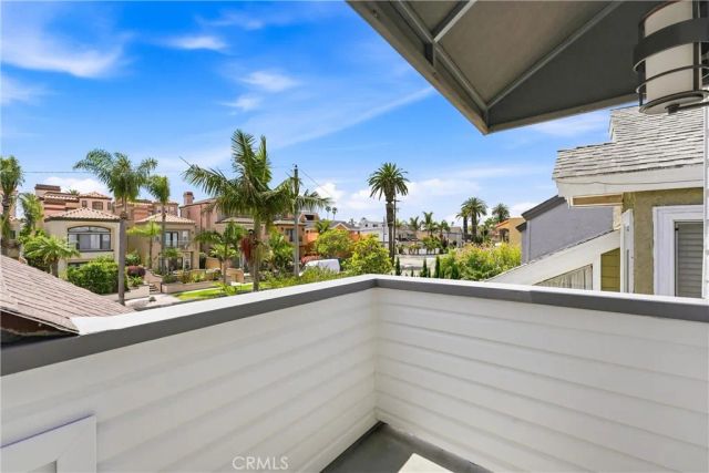 613 9th, Huntington Beach, CA 92648