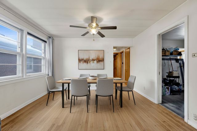 5265 W Devon Avenue, Chicago, IL 60646