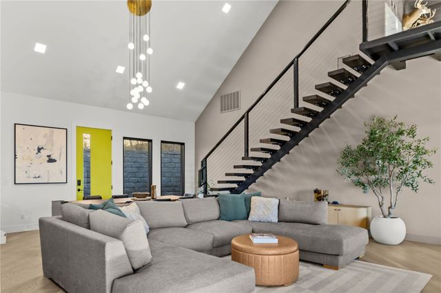 514 N Vinson, Fayetteville, AR 72701