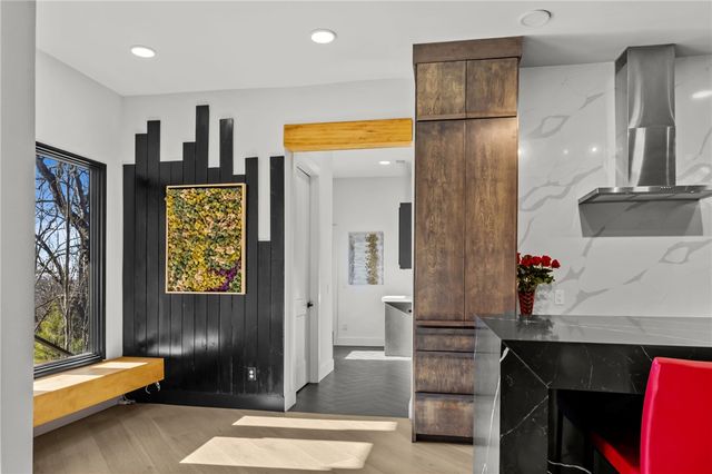 514 N Vinson, Fayetteville, AR 72701