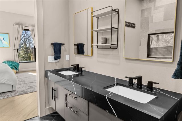 514 N Vinson, Fayetteville, AR 72701