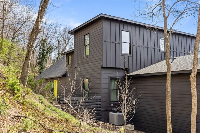 514 N Vinson, Fayetteville, AR 72701