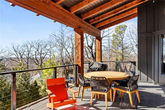 514 N Vinson, Fayetteville, AR 72701