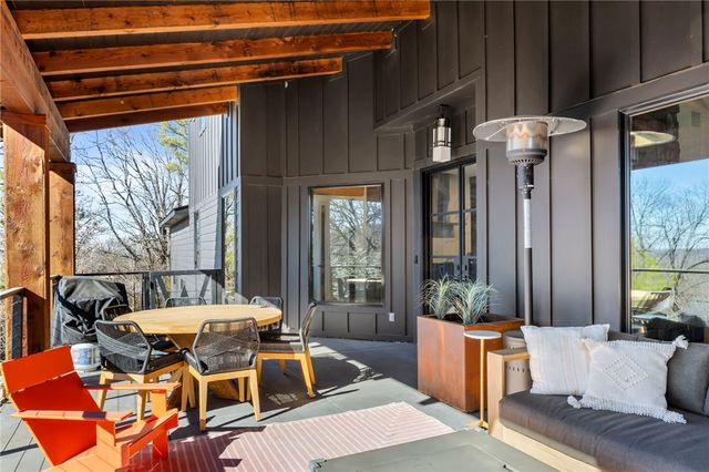 514 N Vinson, Fayetteville, AR 72701