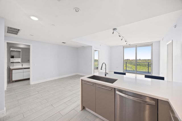 2000 Metropica Way 802, Sunrise, FL 33323