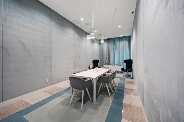 2000 Metropica Way 802, Sunrise, FL 33323