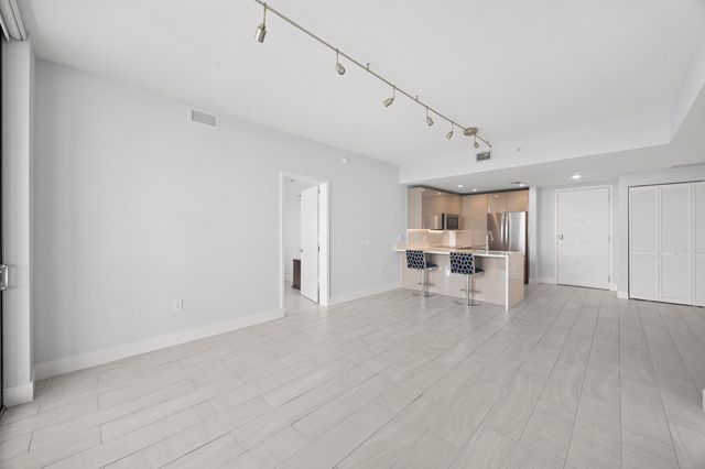 2000 Metropica Way 802, Sunrise, FL 33323