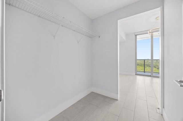 2000 Metropica Way 802, Sunrise, FL 33323