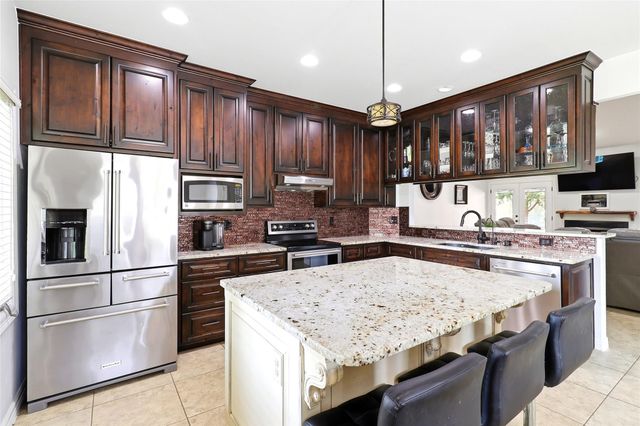 1303 Prairie Creek RD, Granite Shoals, TX 78654