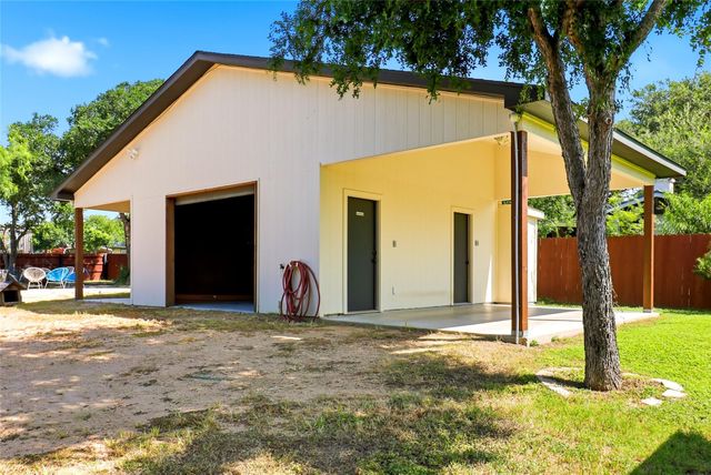 1303 Prairie Creek RD, Granite Shoals, TX 78654