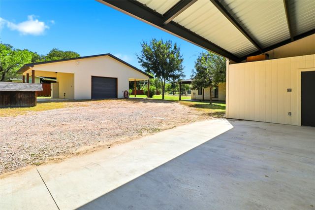 1303 Prairie Creek RD, Granite Shoals, TX 78654