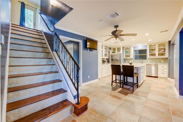 303 Shady Glen Lane, Conroe, TX 77385