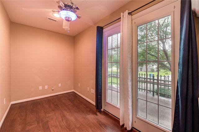 303 Shady Glen Lane, Conroe, TX 77385