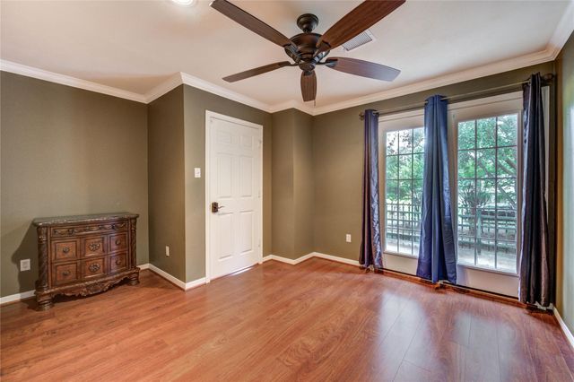 303 Shady Glen Lane, Conroe, TX 77385