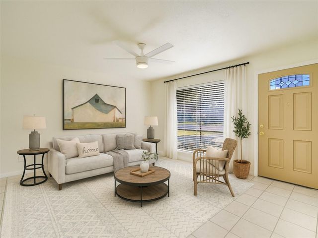 604 Magnolia ST, Bastrop, TX 78602