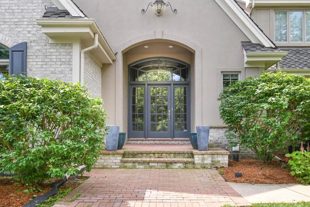 4025 W Stonefield ROAD, Mequon, WI 53092