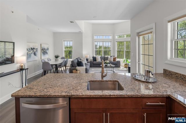 1415 Windsor Park Court 415, Englewood, NJ 07631
