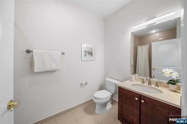 1415 Windsor Park Court 415, Englewood, NJ 07631