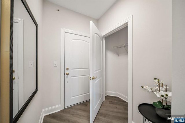1415 Windsor Park Court 415, Englewood, NJ 07631
