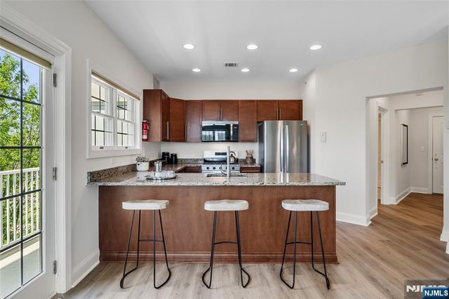 1415 Windsor Park Court 415, Englewood, NJ 07631