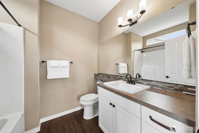14824 179th Avenue E, Bonney Lake, WA 98391
